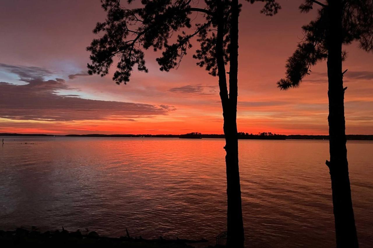 Gilbert Lakefront Retreat With Private Dock! Hollywood Point エクステリア 写真