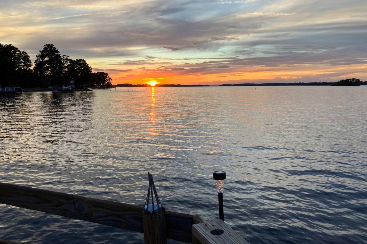Gilbert Lakefront Retreat With Private Dock! Hollywood Point エクステリア 写真